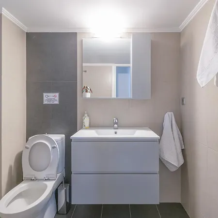 Appartement Kesariani's Luxury 750s.f /70 S.m 2 Bedrms 1,5km To Center 1,3 Metro Evangelismos